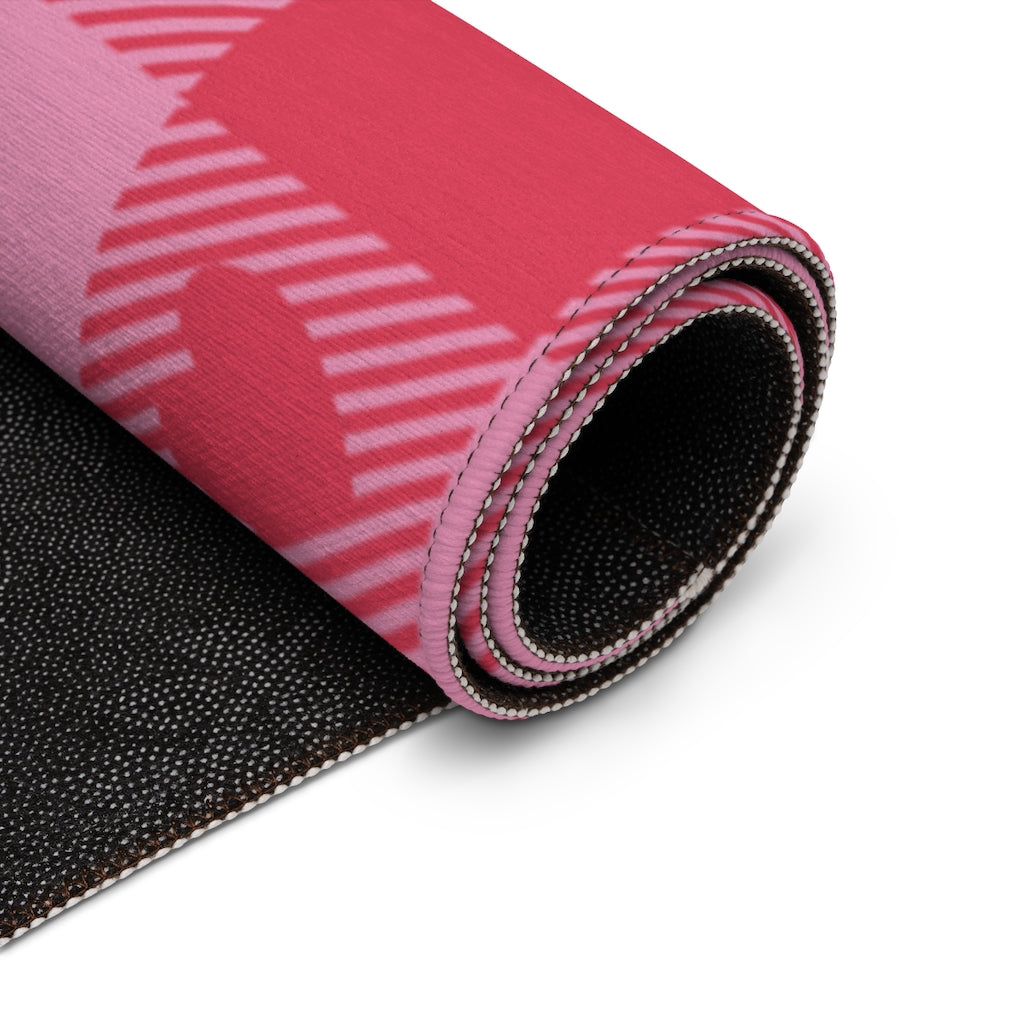 Heart Buffalo Plaid Entry Rug / Pink Red